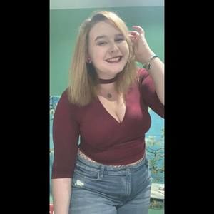 Meet your Posher, Alyssa